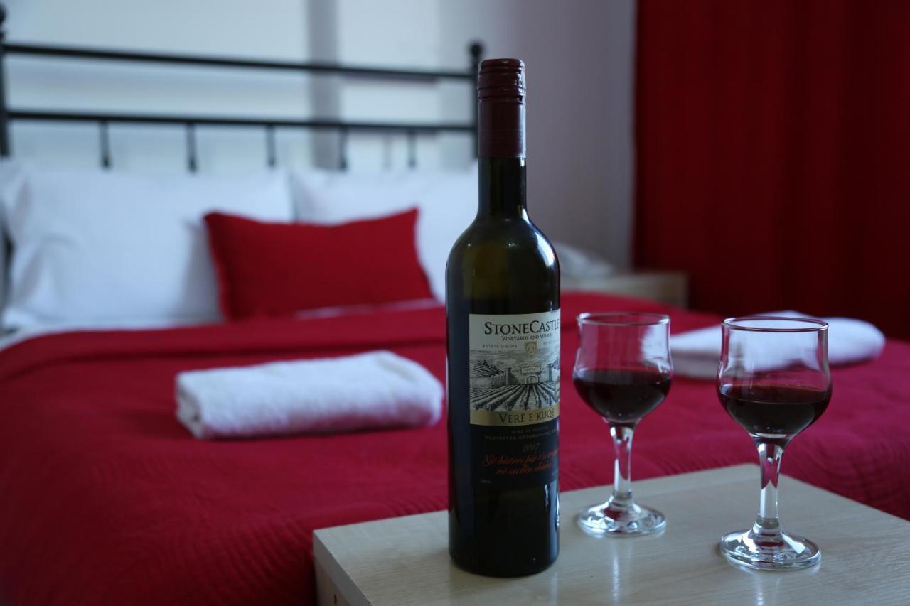 Hotel Sara & Spa Pristina Kültér fotó