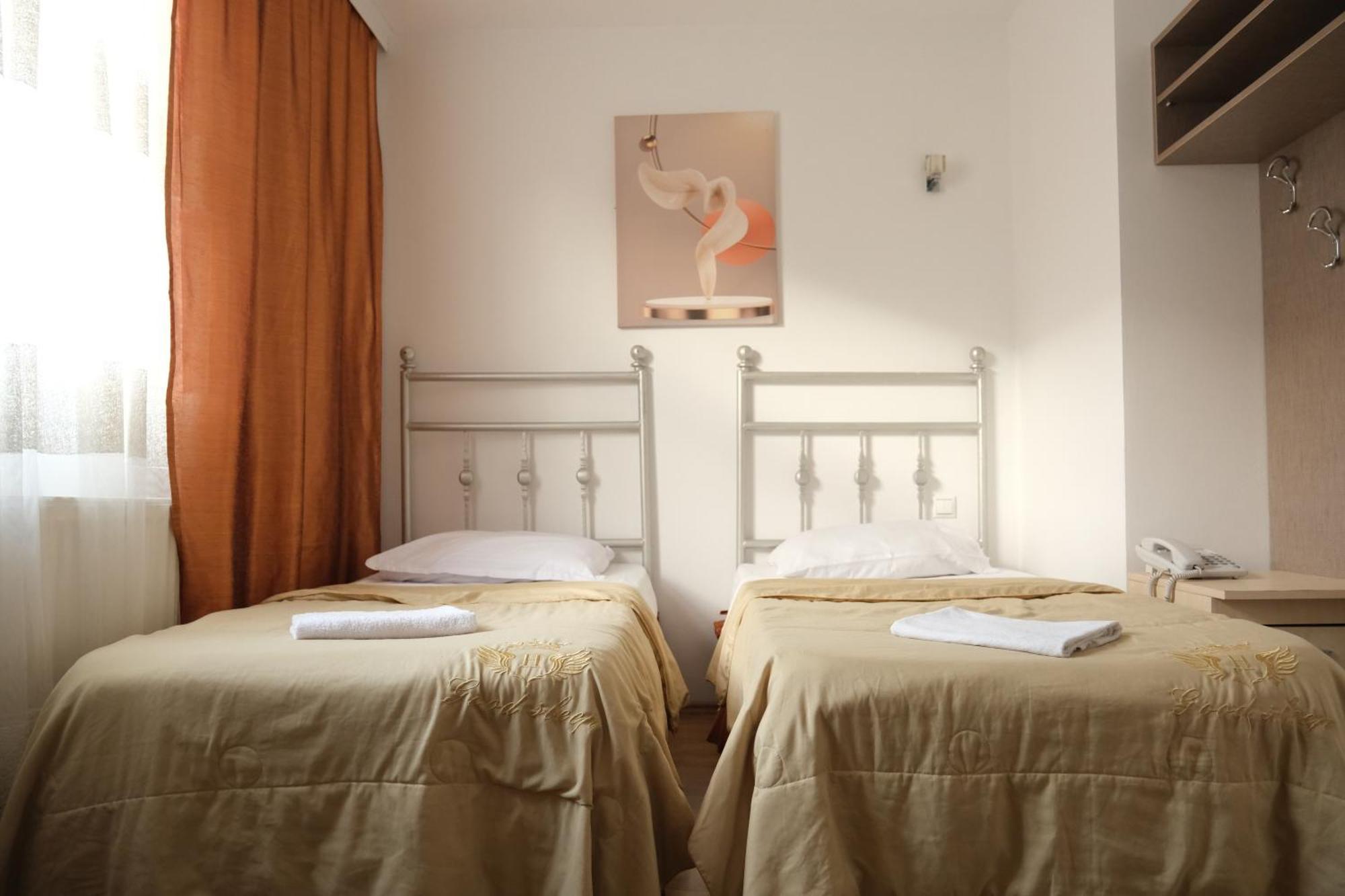 Hotel Sara & Spa Pristina Kültér fotó