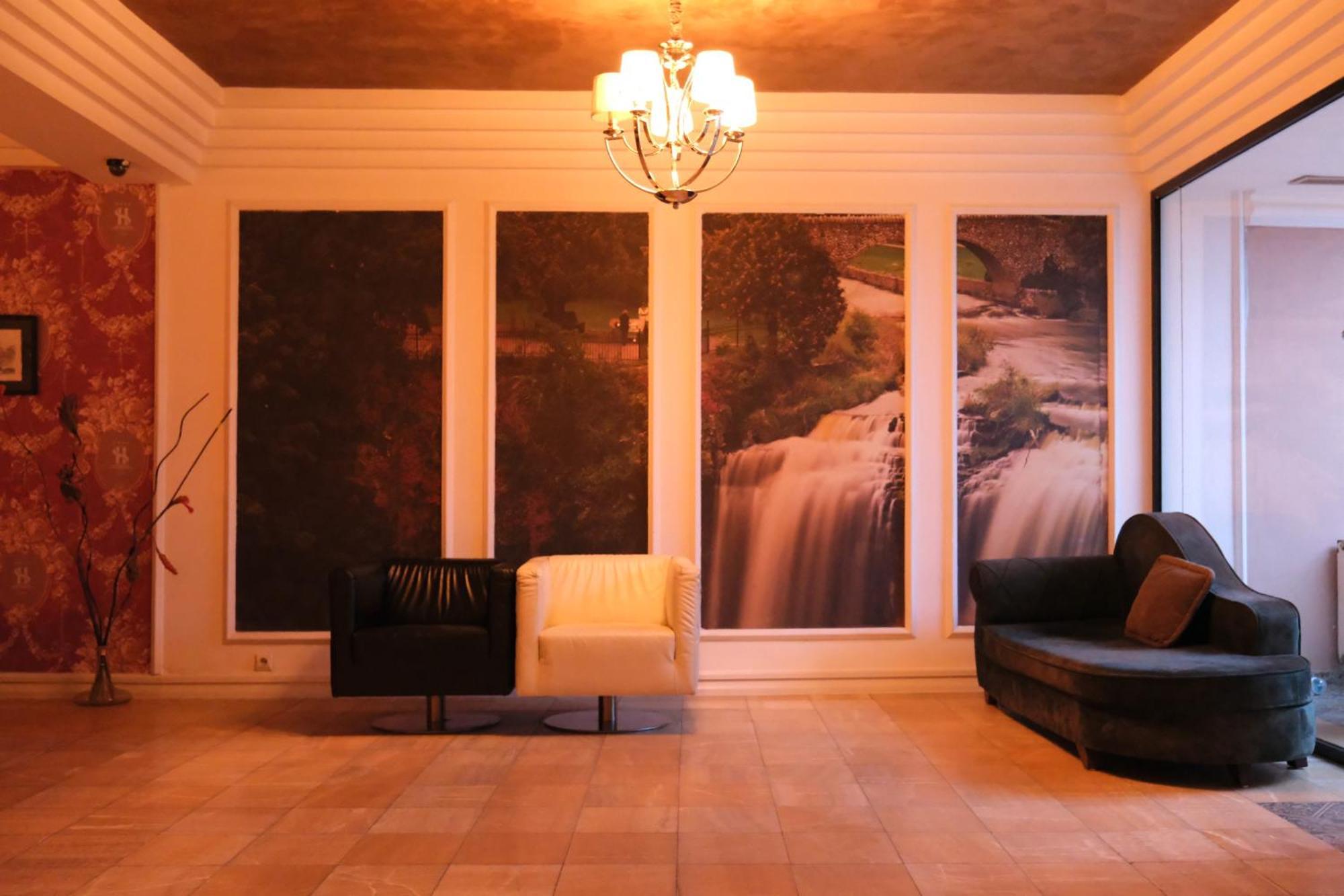 Hotel Sara & Spa Pristina Kültér fotó