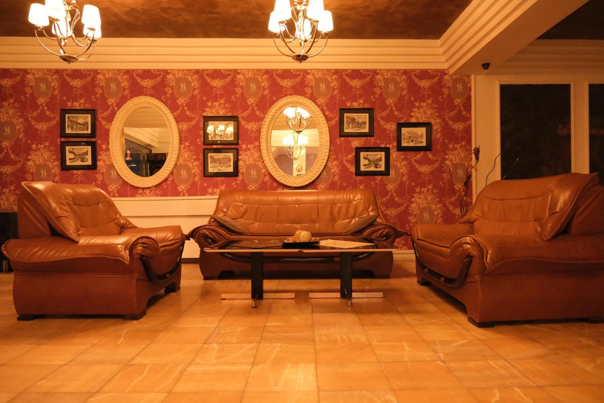 Hotel Sara & Spa Pristina Kültér fotó